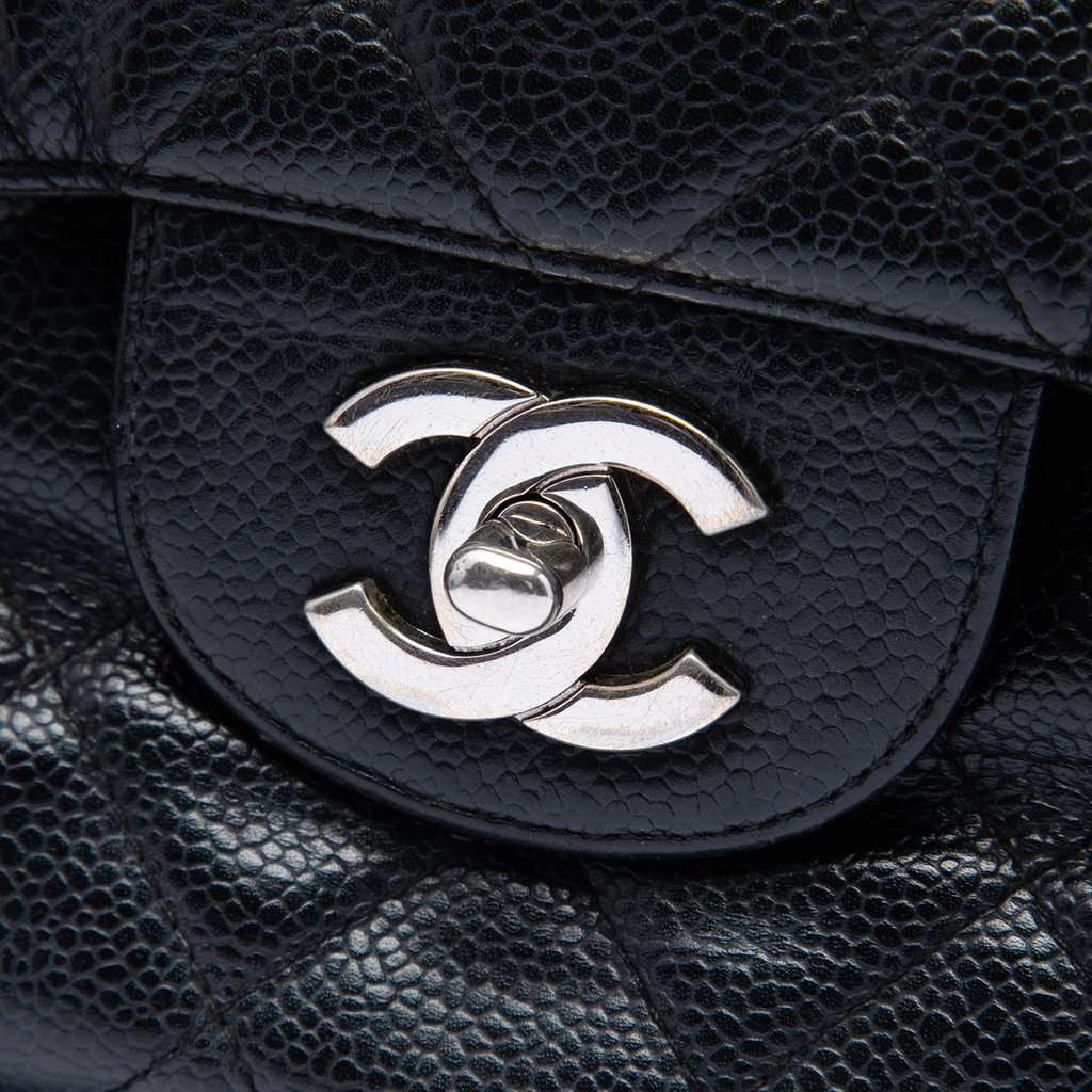 Chanel Jumbo Classic Caviar Single Flap Black Leather Very good condition - Box View