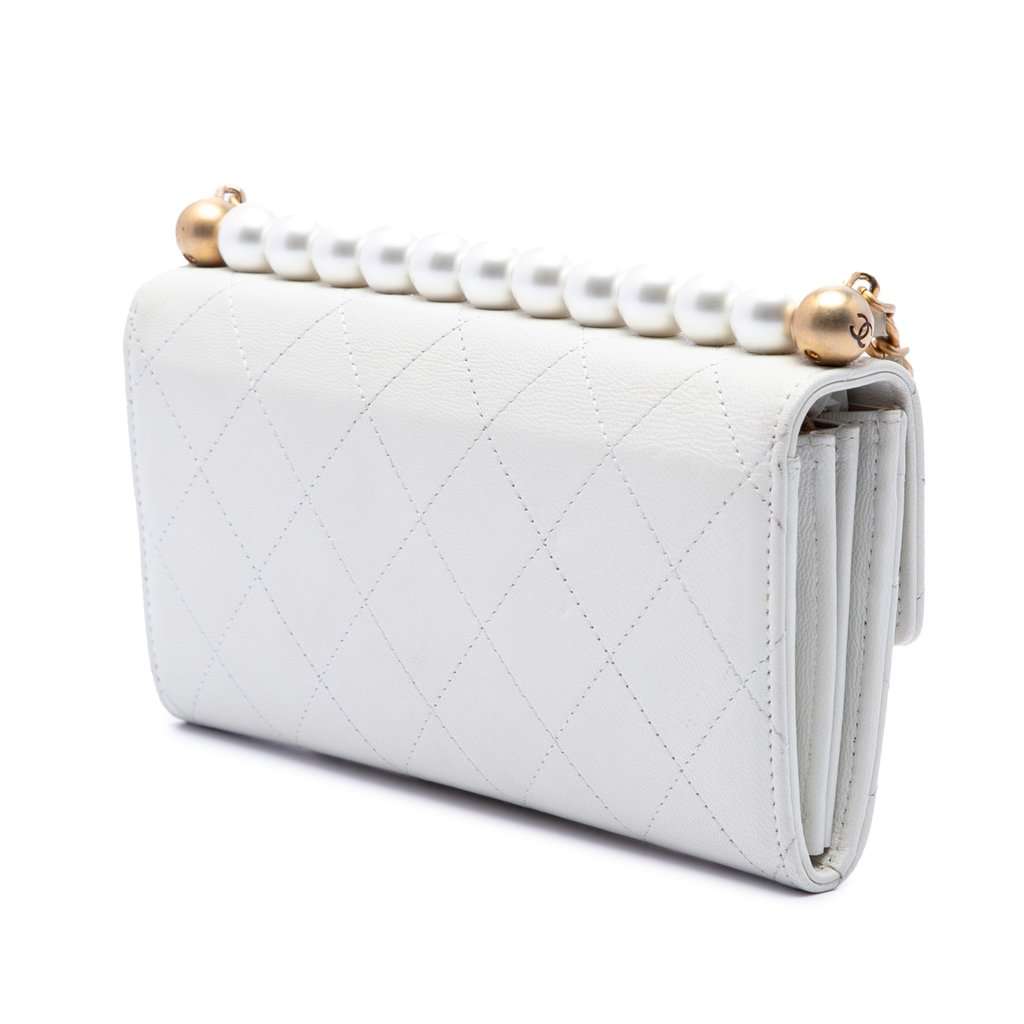 Chanel CC Quilted Goatskin Chic Pearls Wallet on Chain White Leather Very good condition - Back View