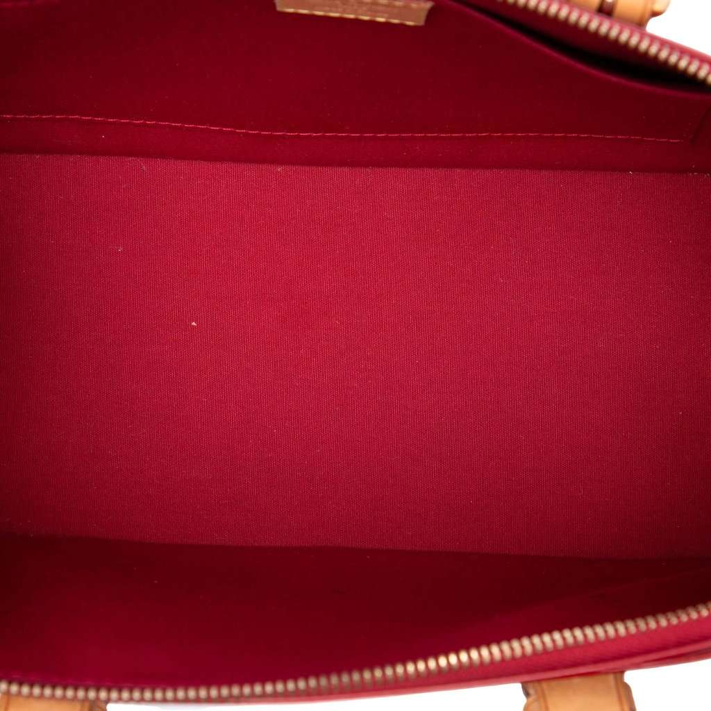 Louis Vuitton Monogram Vernis Rosewood Avenue Red Leather Very good - Model View