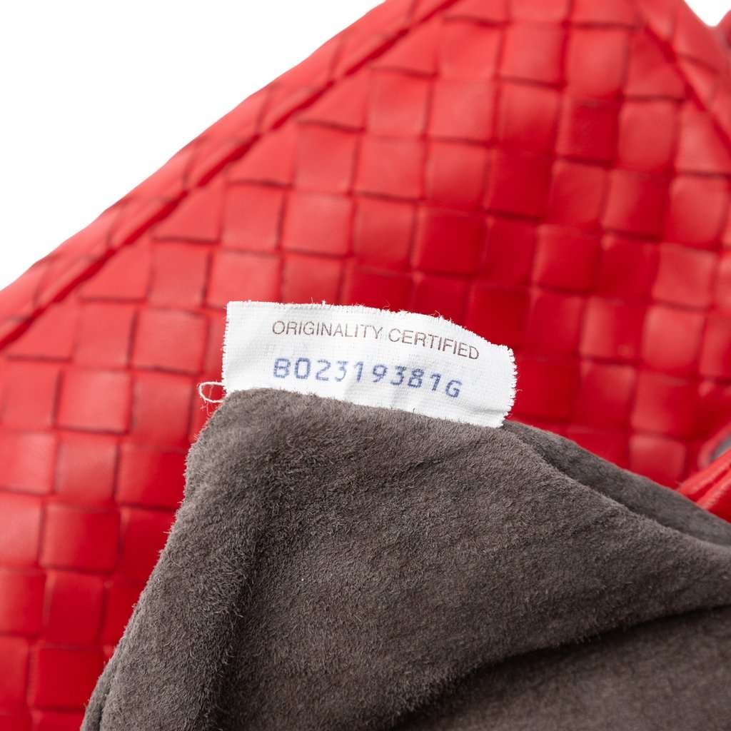 Bottega Veneta Mini Nappa Intrecciato Expandable Chain Flap Crossbody Red Leather Very good condition - Box View