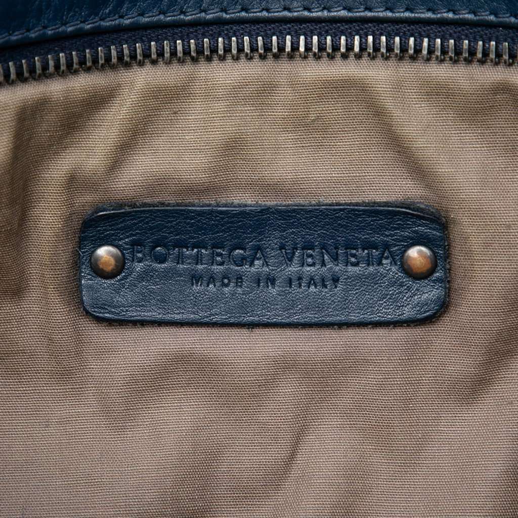 Bottega Veneta Nappa Intrecciato VN Crossbody Blue Leather Very good condition - Box View