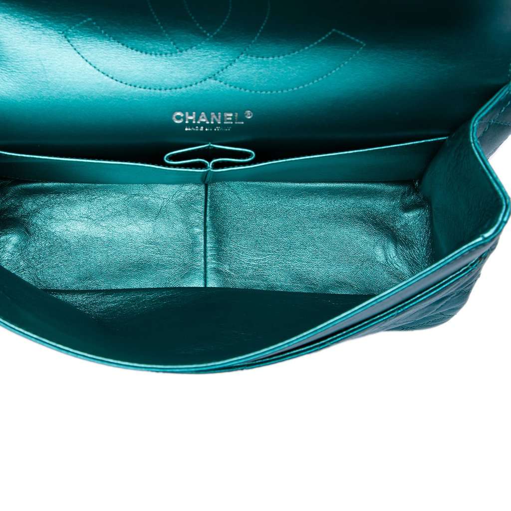 Chanel Quilted Metallic Calfskin Reissue 2.55 Flap 227 Blue Leather Very good condition - Model View
