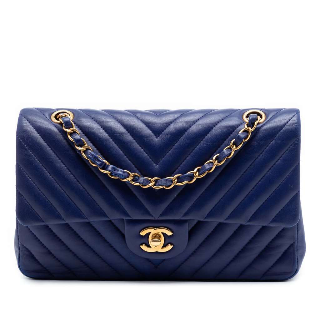 Chanel Medium Classic Chevron Lambskin Double Flap Blue Leather Very good condition - Front View