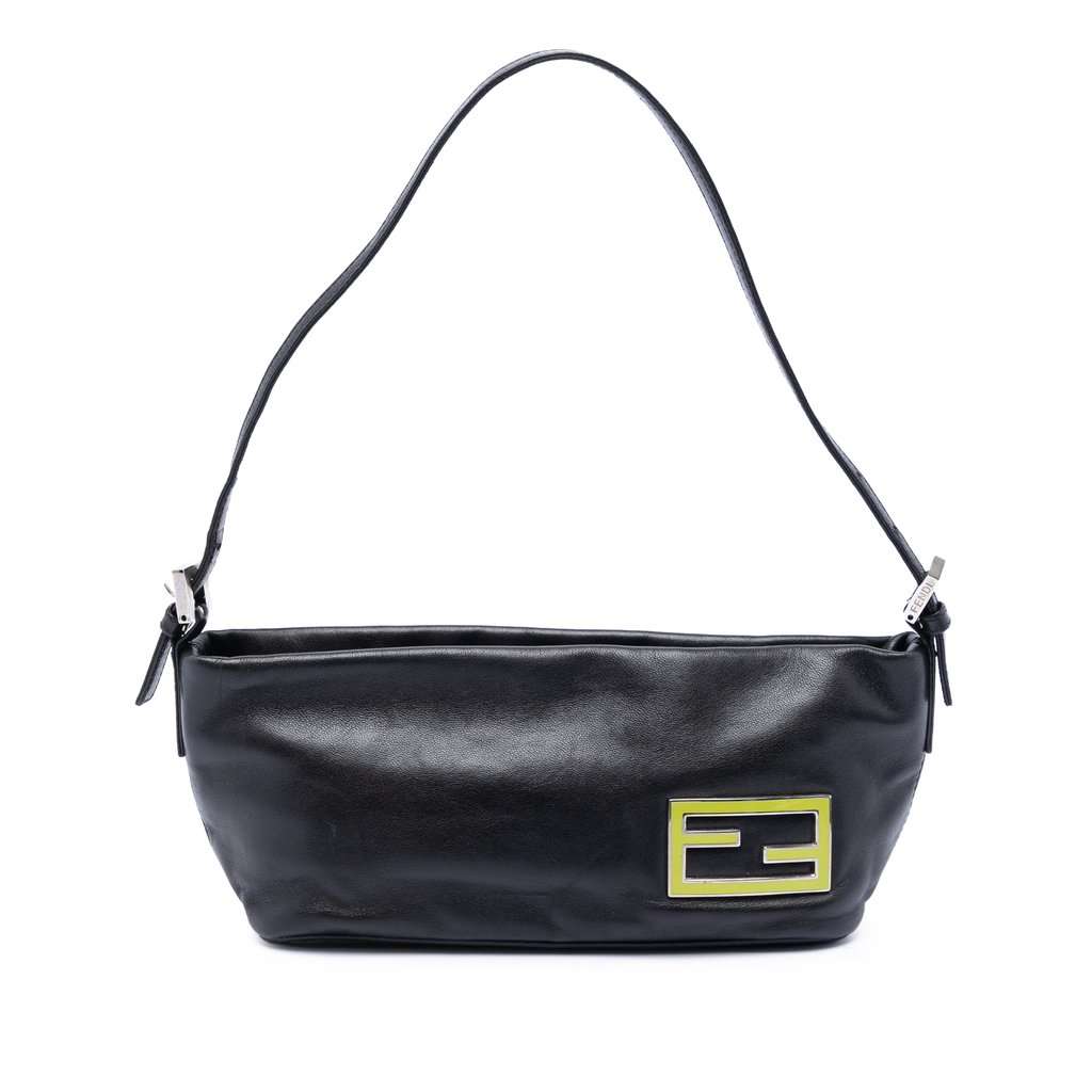 Fendi Leather FF Baguette Shoulder Bag Black Leather Very good condition - Front View