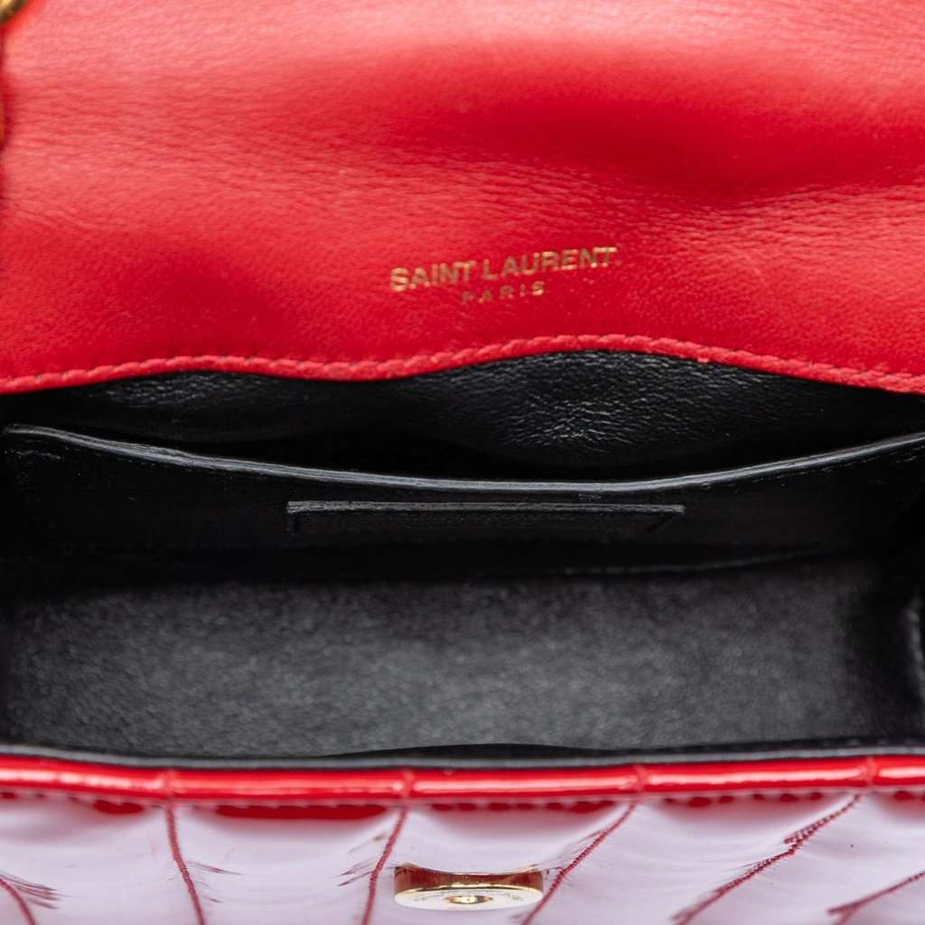 Saint Laurent Small Patent Monogram Vicky Chain Bag Red Leather Very good condition - Model View