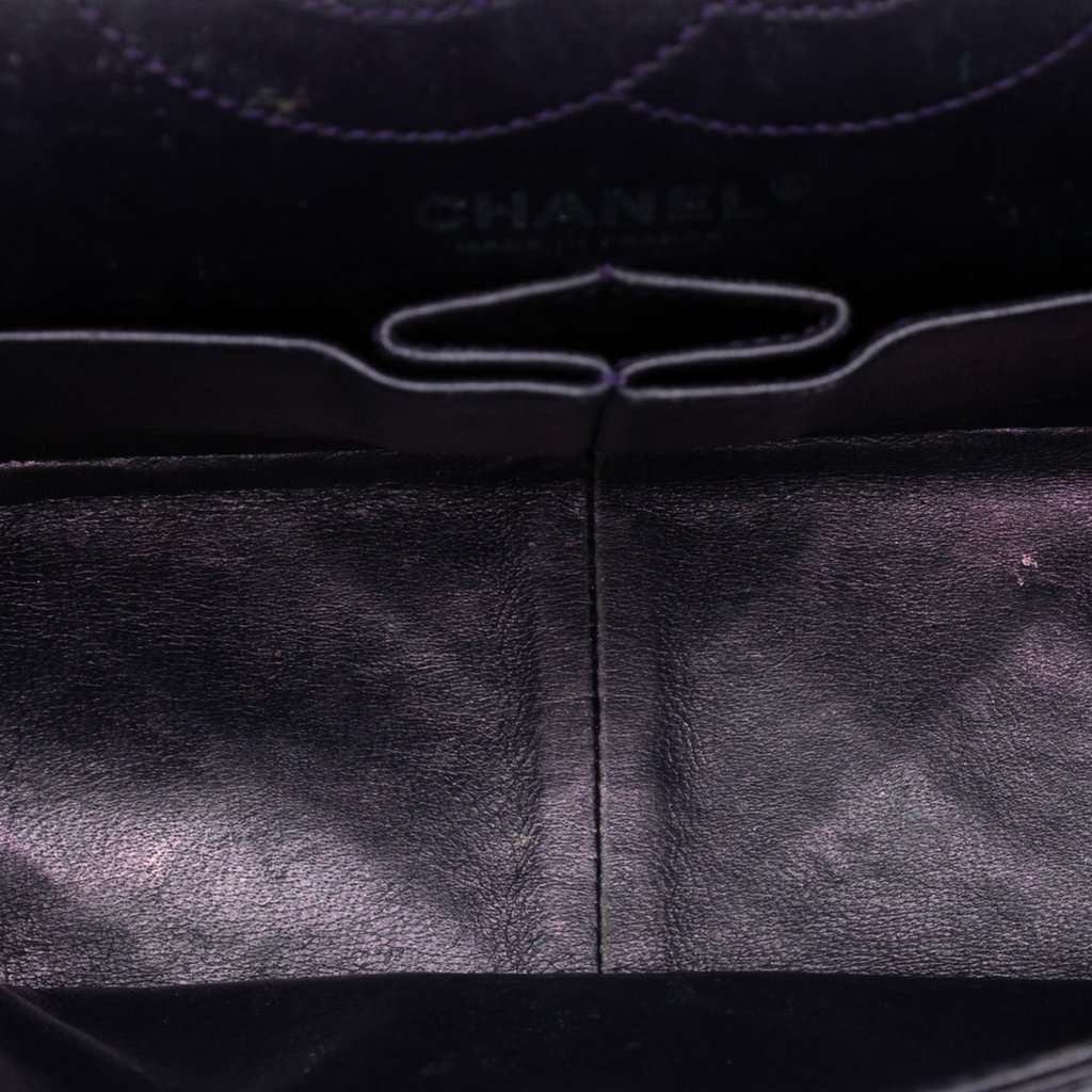 Chanel Quilted Aged Calfskin Reissue 2.55 Double Flap 226 Purple Leather Very good condition - Model View