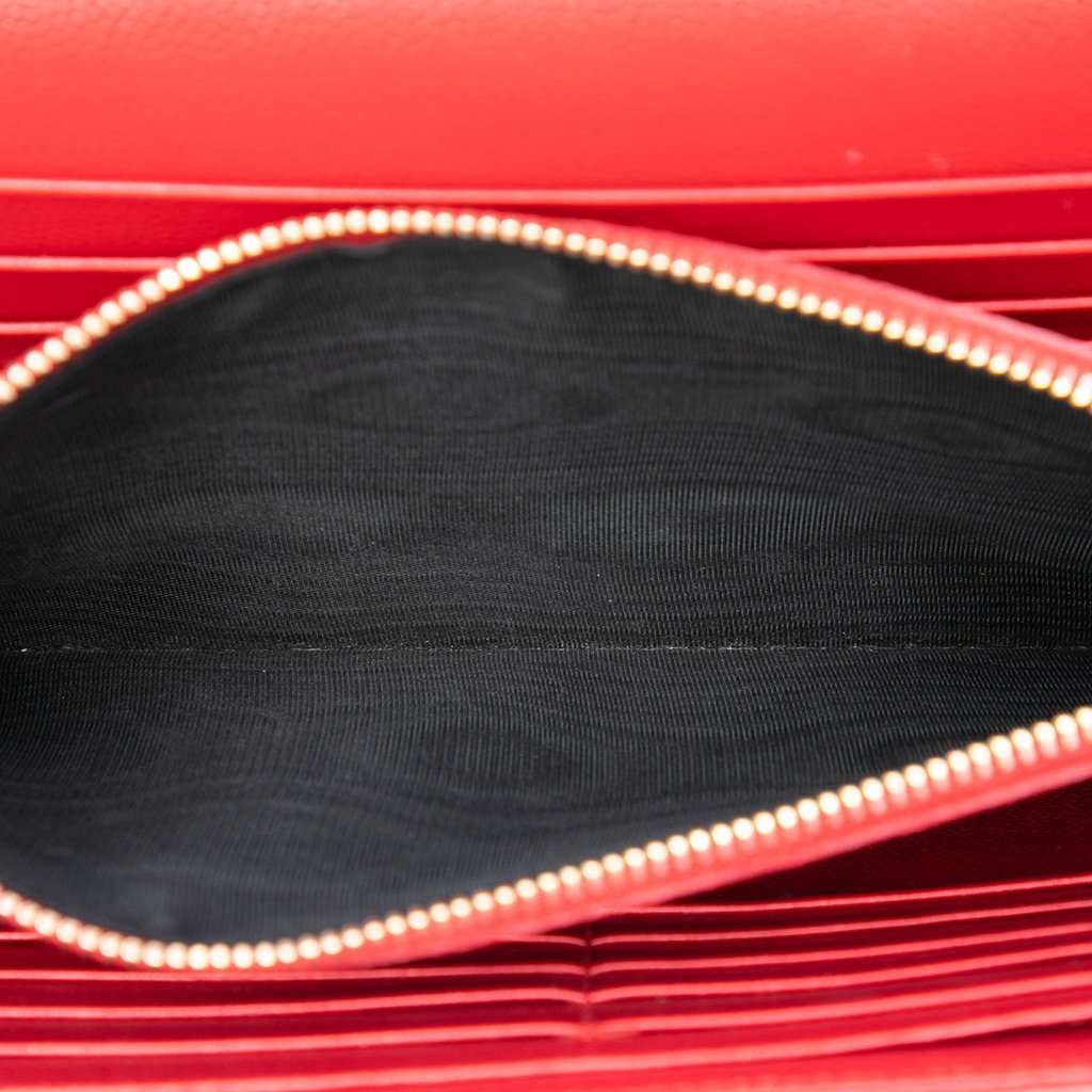 Saint Laurent Grain De Poudre Cassandre Envelope Chain Wallet Red Leather Very good condition - Model View