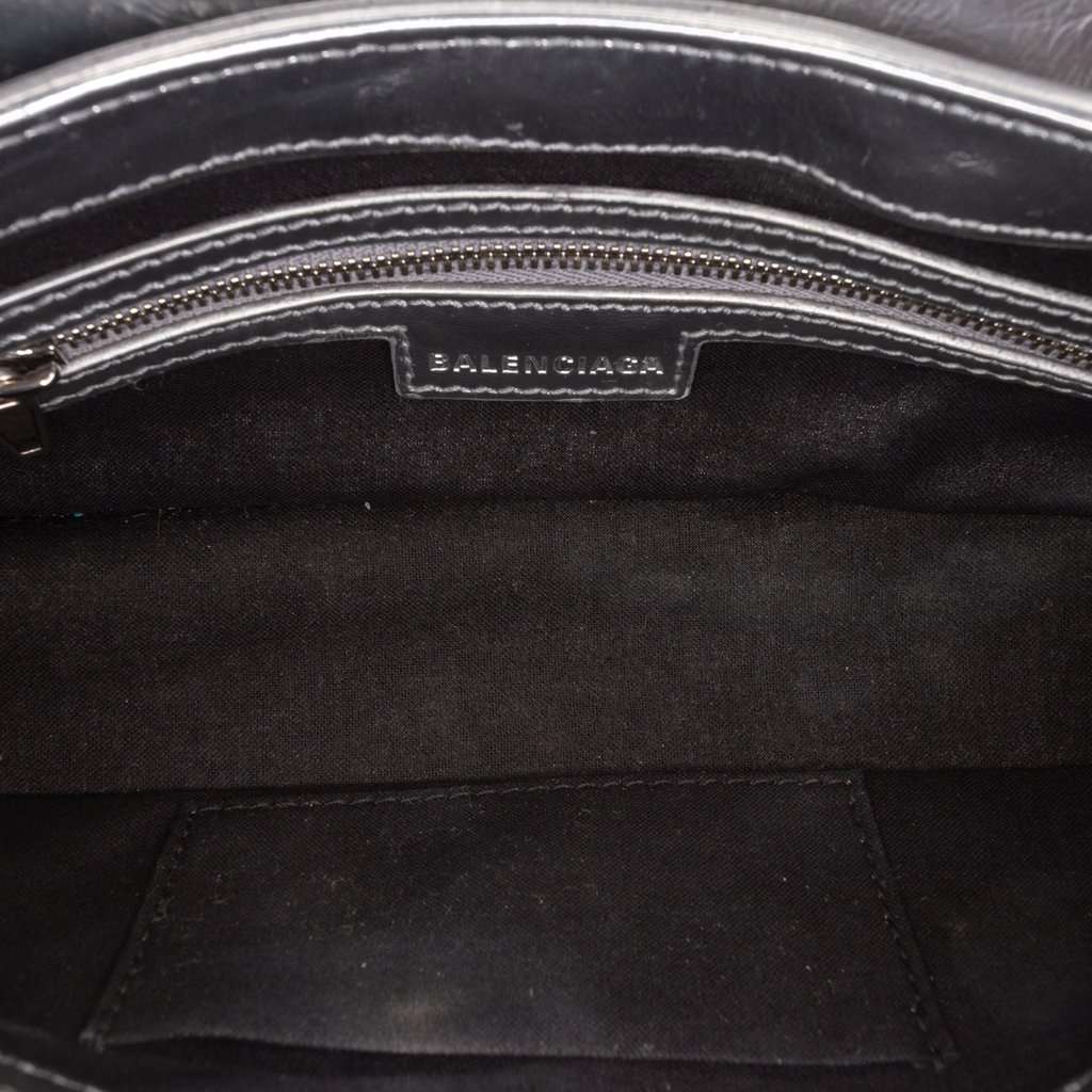 Balenciaga Small Metallic Calfskin Lindsay Satchel Silver Leather Very good condition - Model View