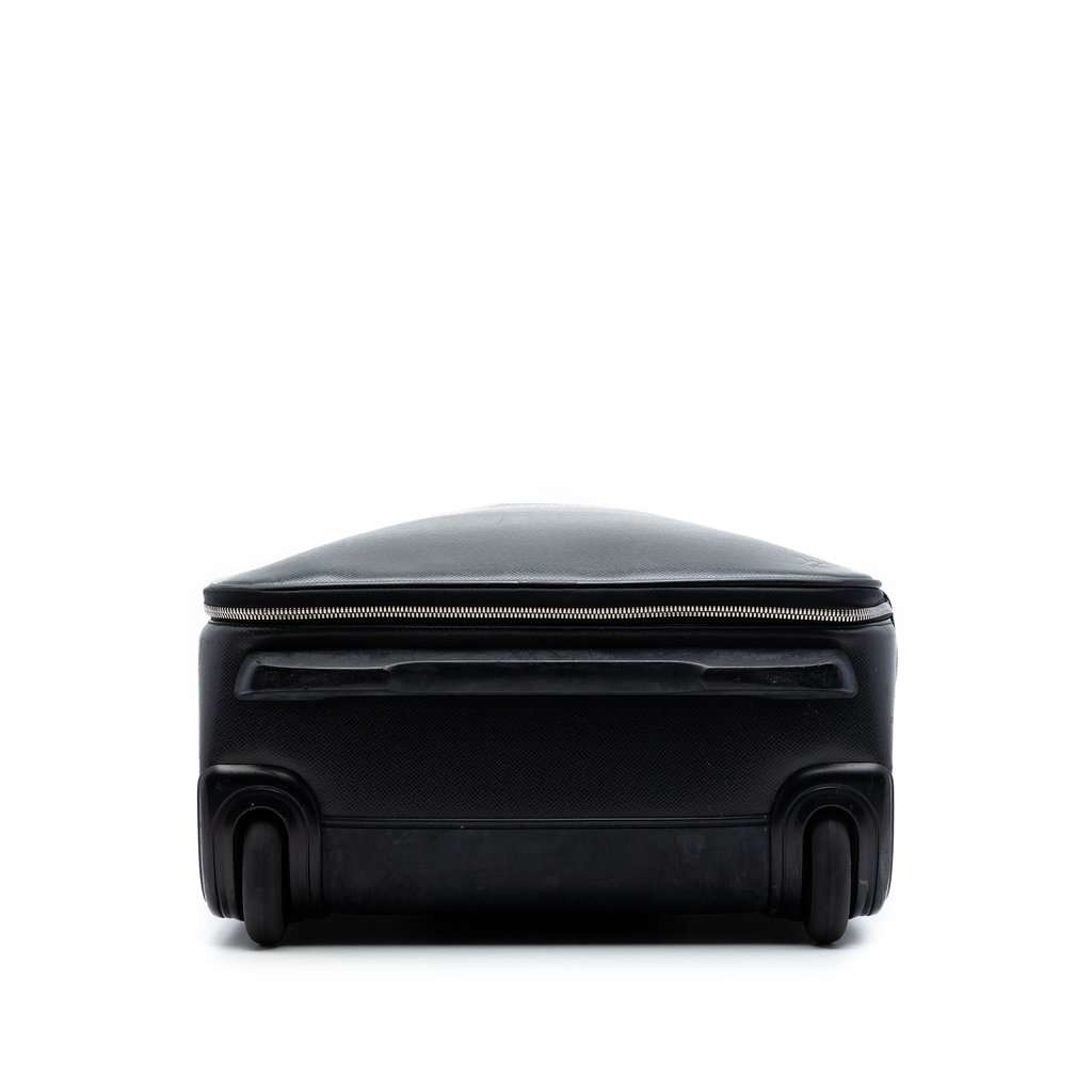 Louis Vuitton Taiga Pegase 45 Black Leather Very good condition - Inside View