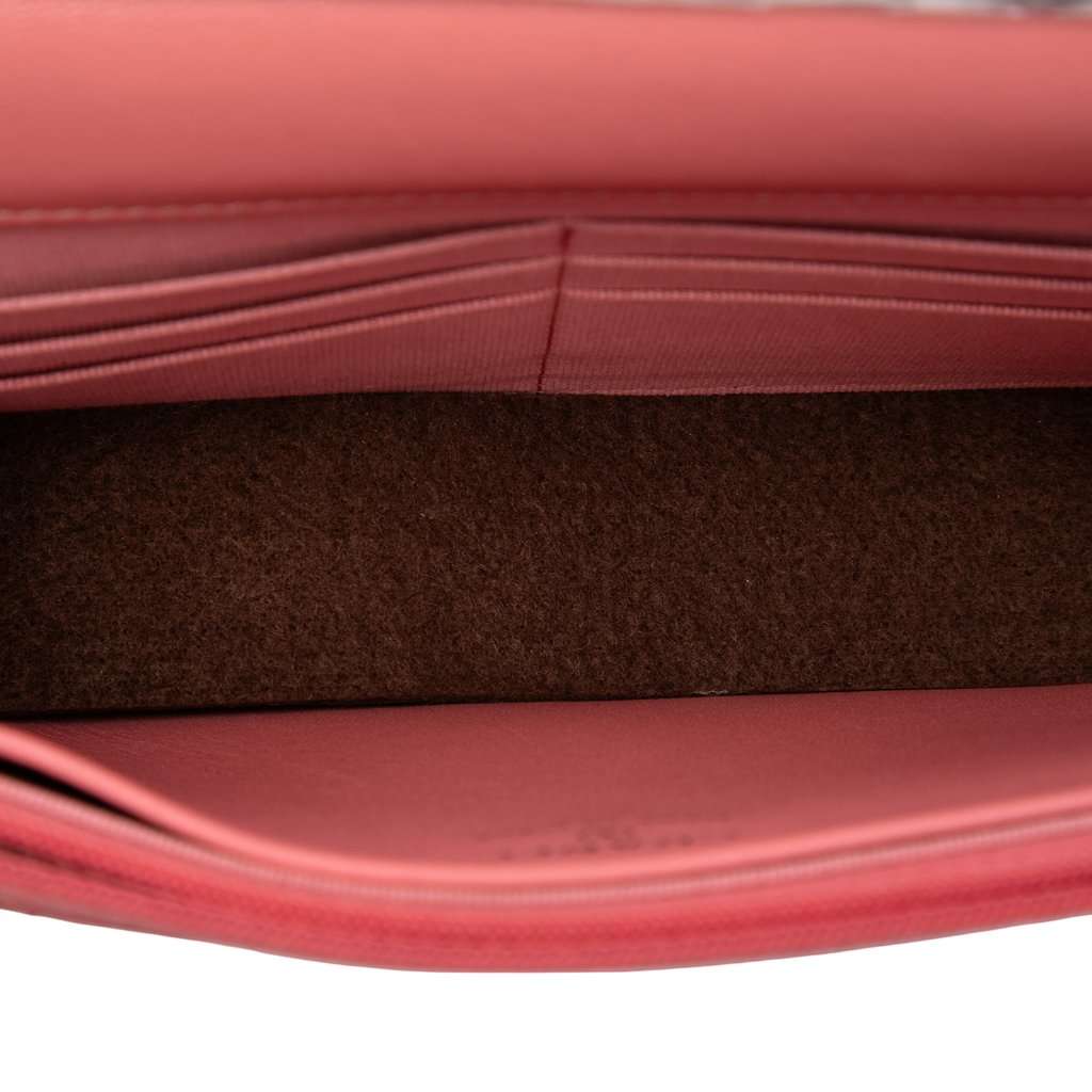 Chanel Mini Rectangular Lambskin Paris Le19M Charming Top Handle Flap Pink Leather Very good condition - Model View
