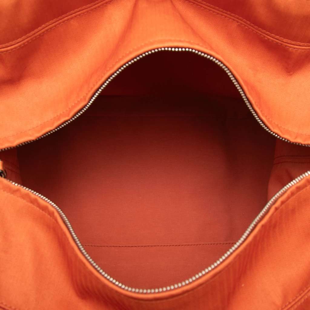 Hermès Toile Acapulco MM Tote Orange Very good condition - Model View