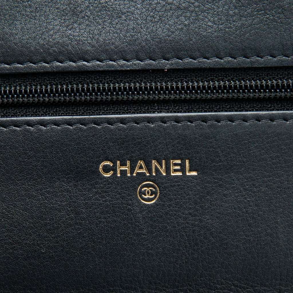Chanel CC Quilted Lambskin Pearl Wallet on Chain Black Leather Very good - Box View