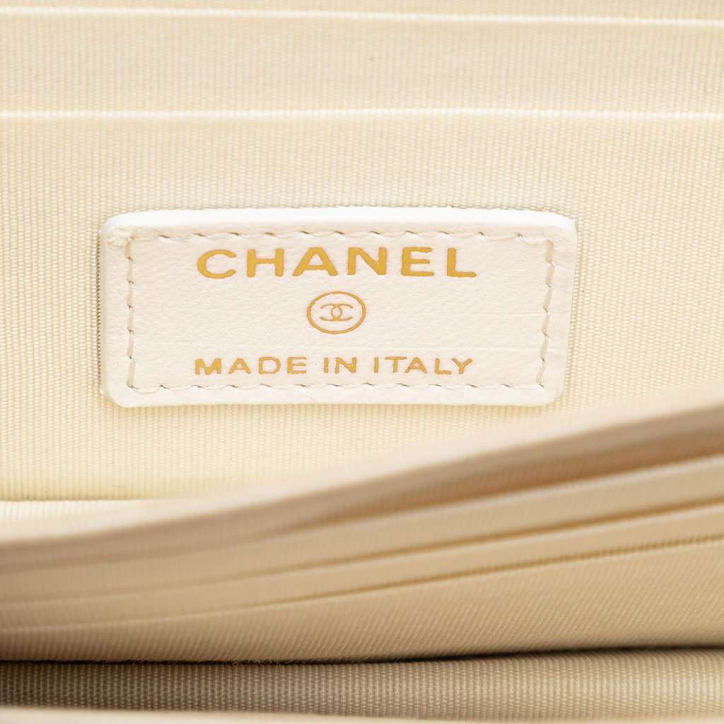 Chanel Quilted Lambskin Romance Wallet On Chain White Leather Very good condition - Box View