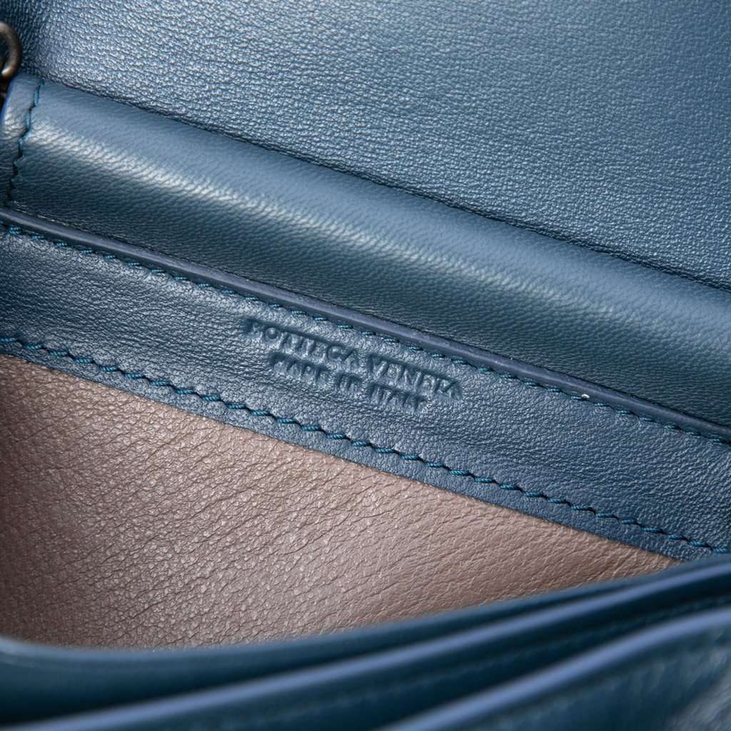 Bottega Veneta Nappa Intrecciato Embroidered Continental Wallet on Chain Blue Leather Very good condition - Box View