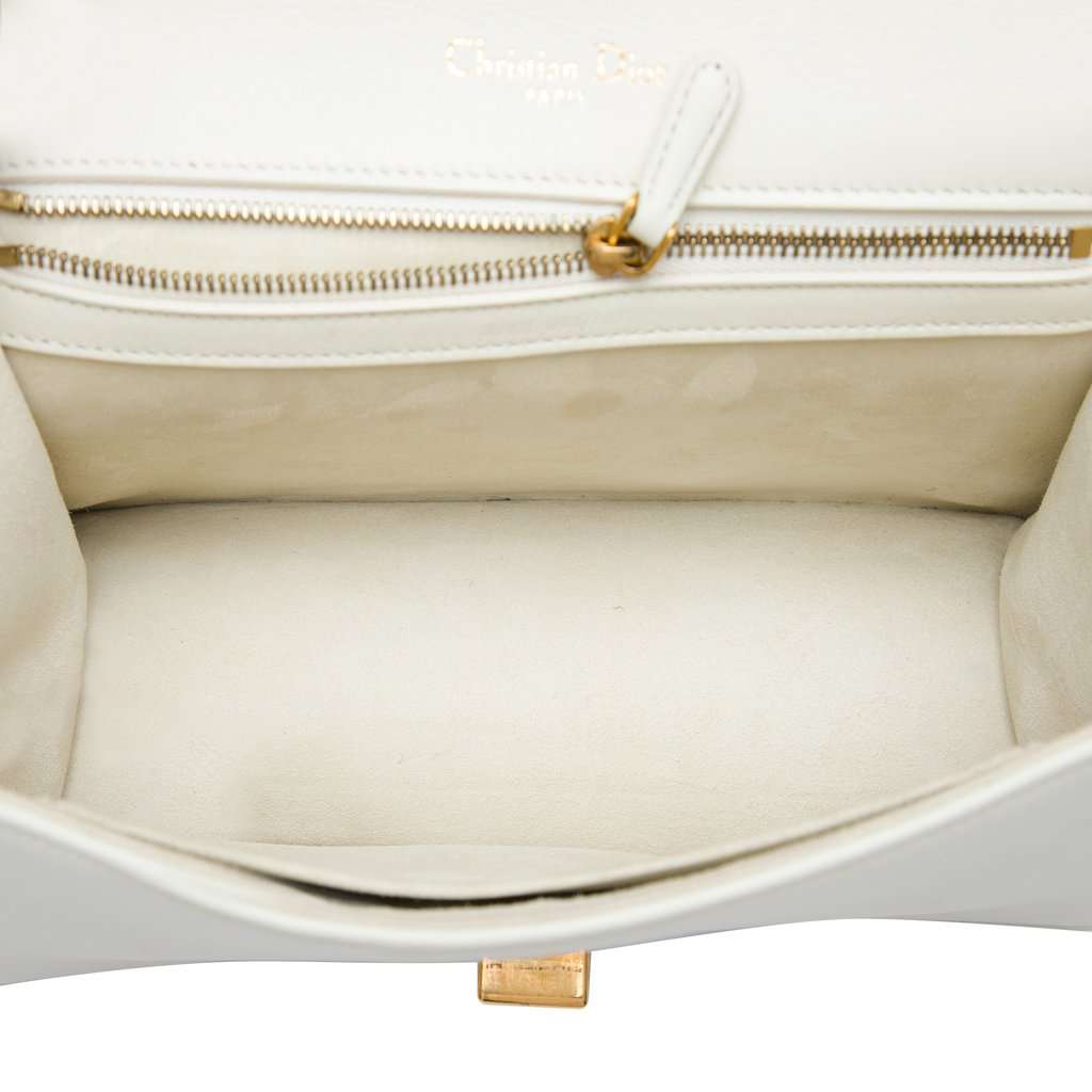 Dior Medium Studded Lambskin Diorama Flap White Leather Very good - Model View