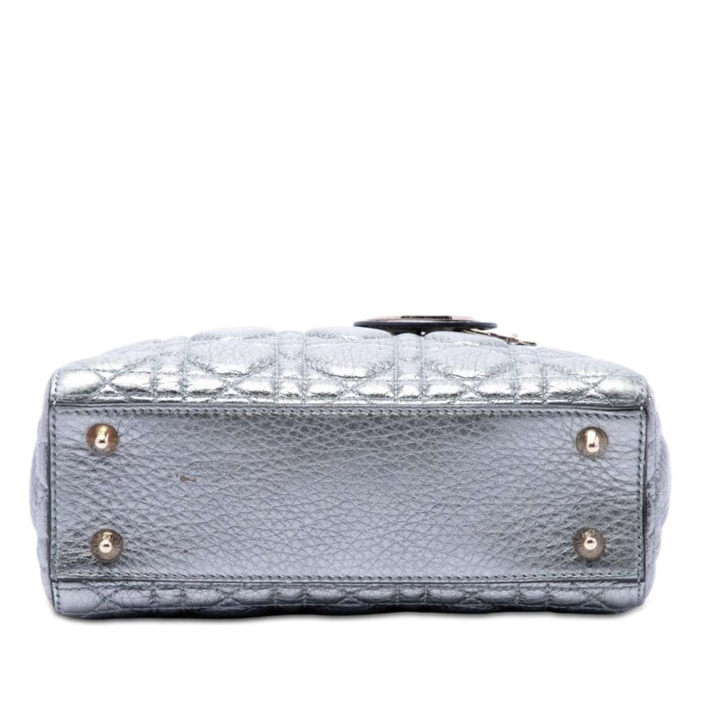 Dior Small Metallic Grained Calfskin Cannage Supple Lady Dior Silver Leather Very good condition - Inside View