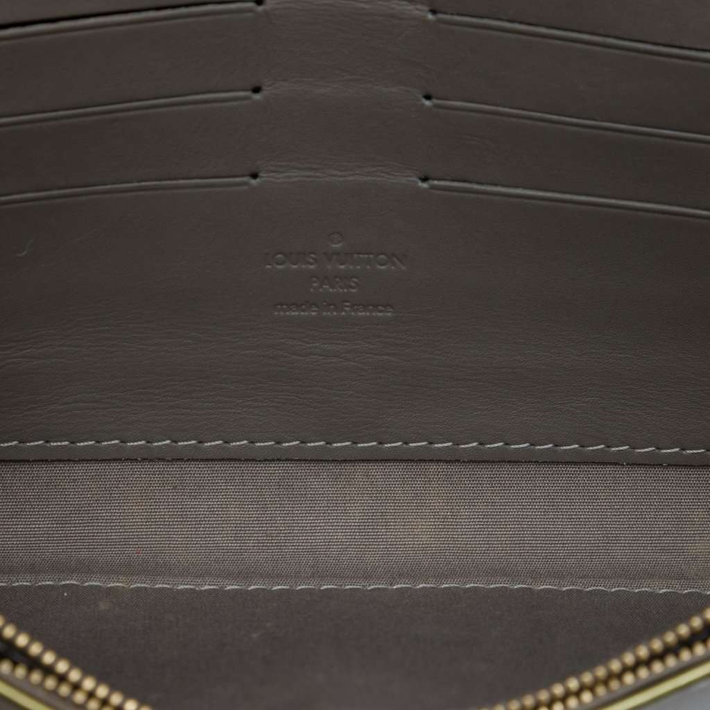 Louis Vuitton Monogram Vernis Sunset Boulevard Green Leather Very good condition - Model View