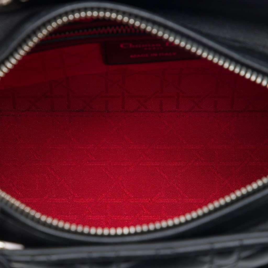 Dior Medium Lambskin Cannage Lady Dior Black Leather Very good - Model View