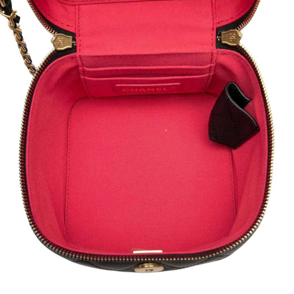 Chanel Small Quilted Calfskin Chain Bar Vanity Case with Chain Black Leather Very good - Model View