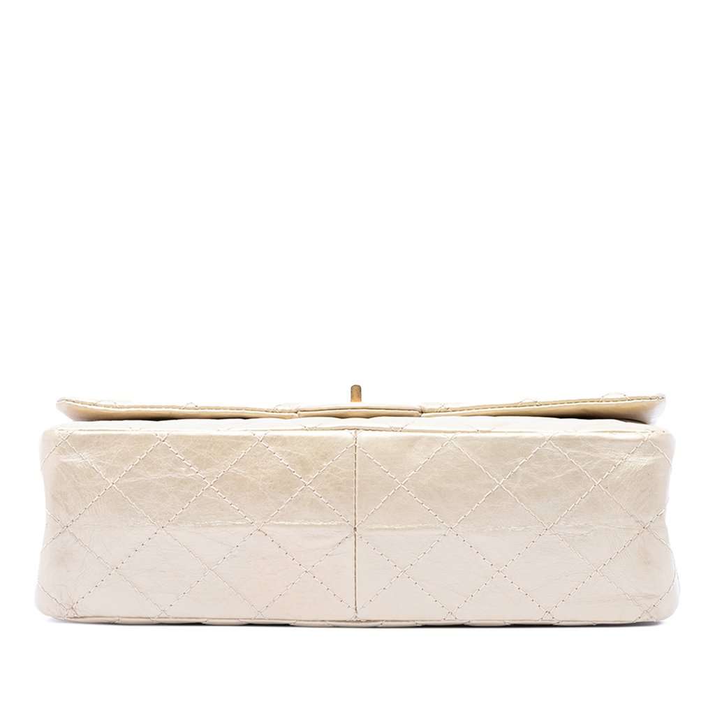 Chanel Quilted Metallic Aged Calfskin Reissue 2.55 Double Flap 226 Gold Leather Very good condition - Inside View