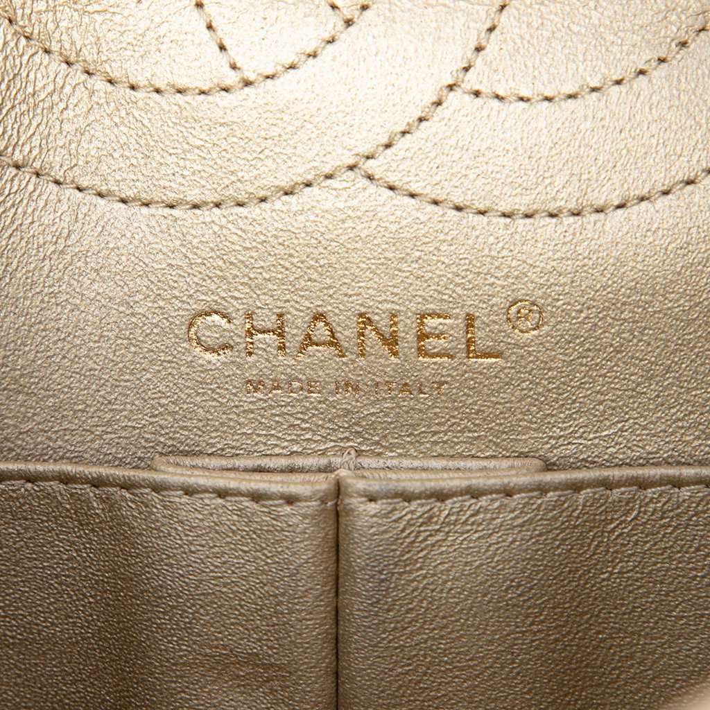 Chanel Quilted Metallic Aged Calfskin Reissue 2.55 Double Flap 226 Gold Leather Very good condition - Box View