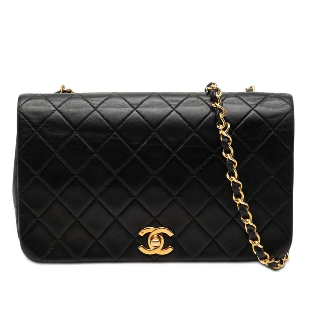 Chanel CC Quilted Lambskin Full Flap Black Leather Good condition - Front View