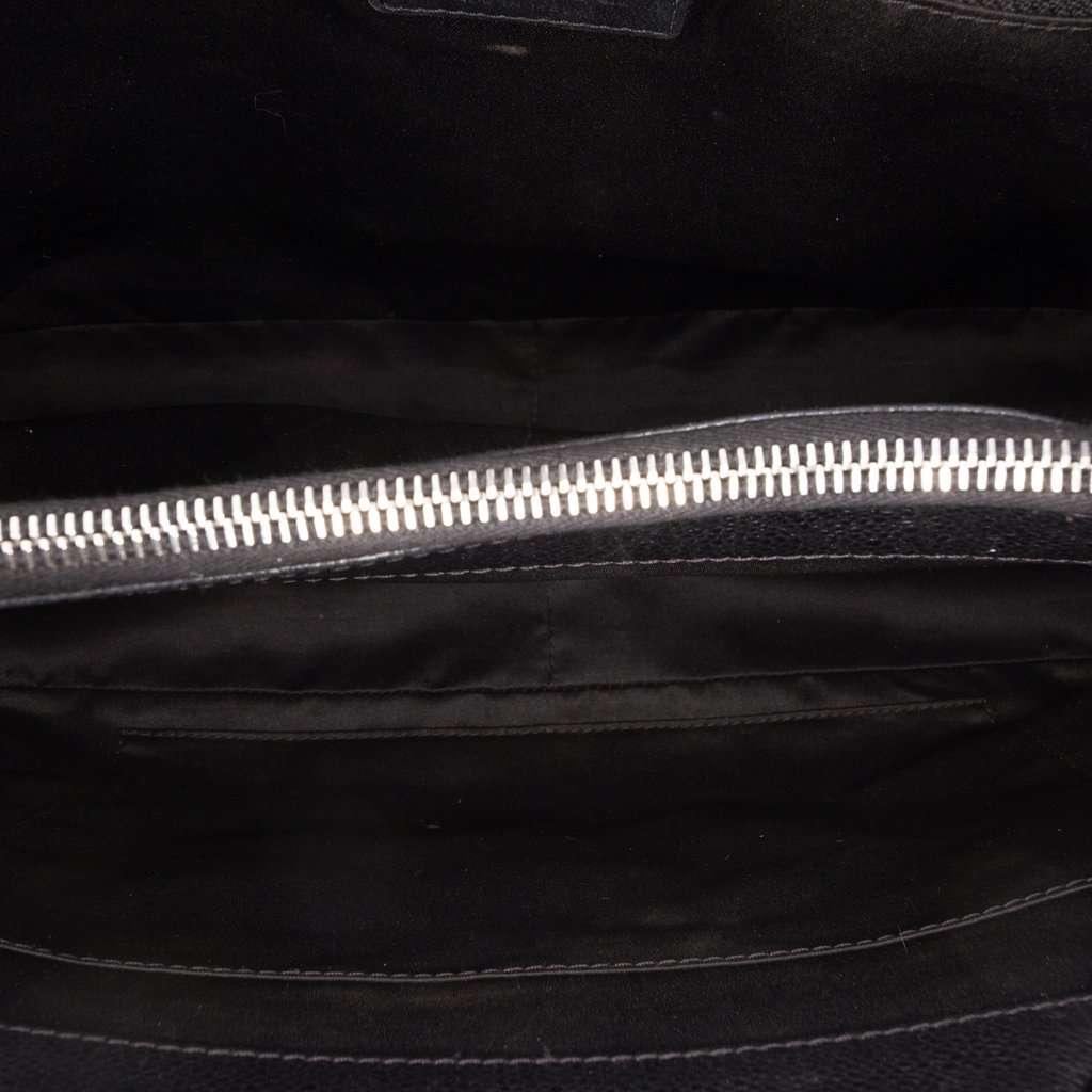 Chanel Caviar Grand Shopping Tote Black Leather Very good - Model View