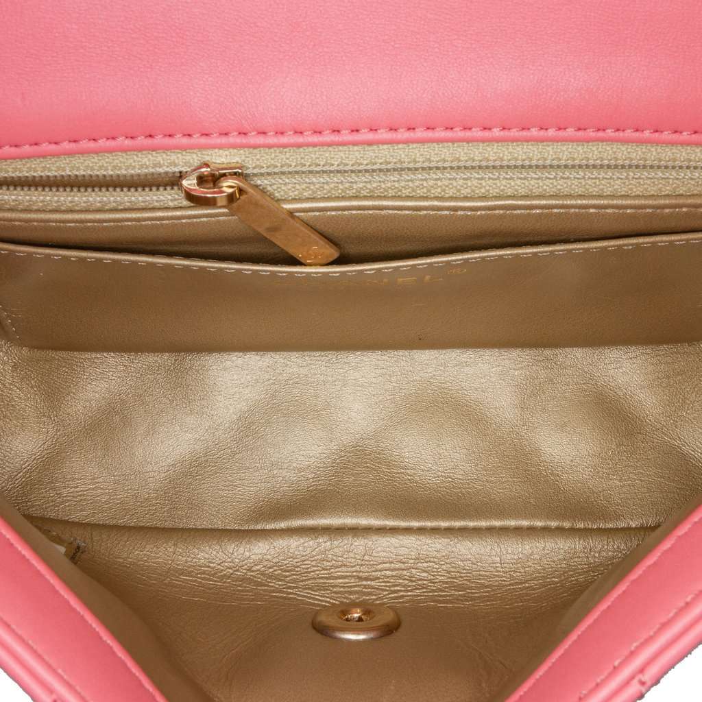 Chanel Mini Rectangular Classic Lambskin Pearl Crush Single Flap Pink Leather Very good condition - Model View
