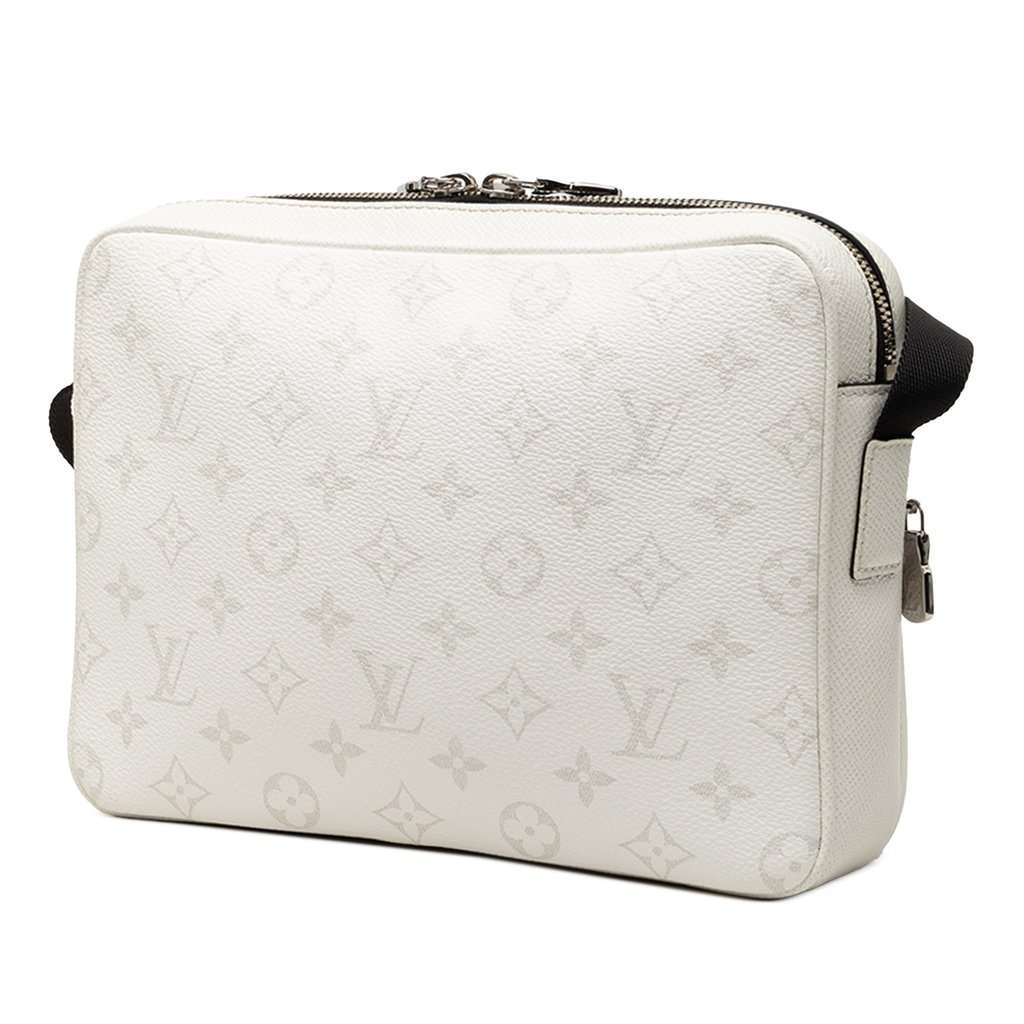 Louis Vuitton Monogram Taigarama Outdoor Messenger White Leather Very good condition - Back View