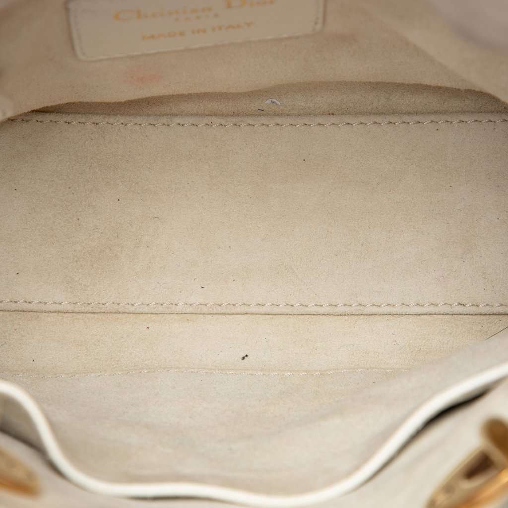 Dior Mini Lambskin Cannage Studded Supple Lady Dior White Leather Very good condition - Model View