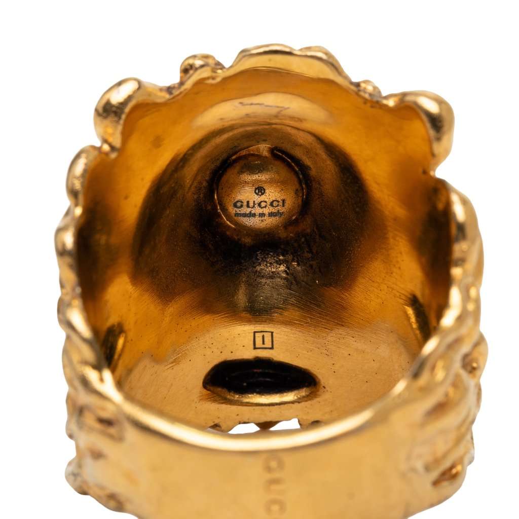 Gucci Gold Plated Lion Head Ring Gold Metal Very good - Model View