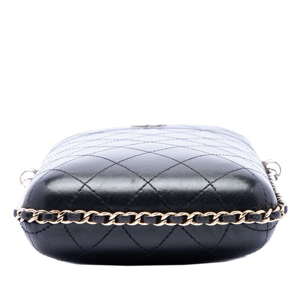 Chanel CC Quilted Lambskin Chain Around Phone Holder Black Leather Very good condition - Inside View
