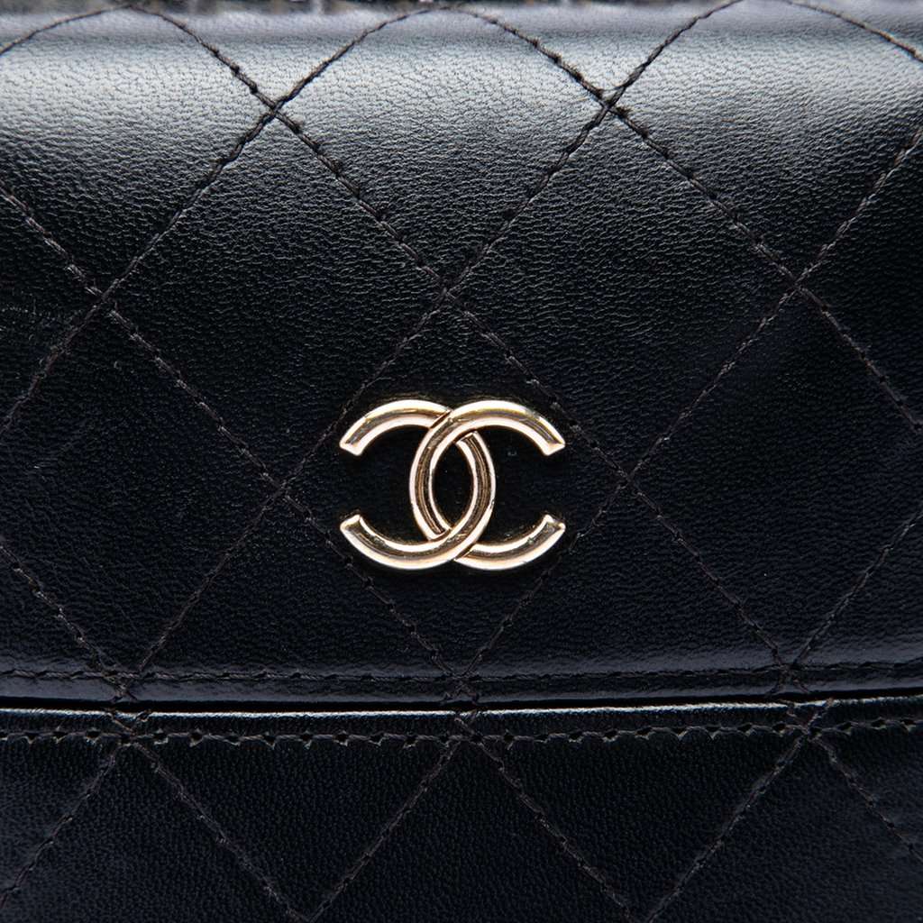 Chanel CC Quilted Lambskin Chain Around Phone Holder Black Leather Very good condition - Box View