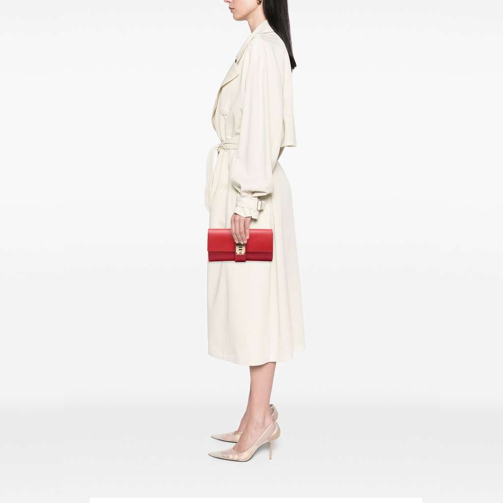 Hermès Tadelakt Medor Clutch 23 Red Leather Very good - Box View