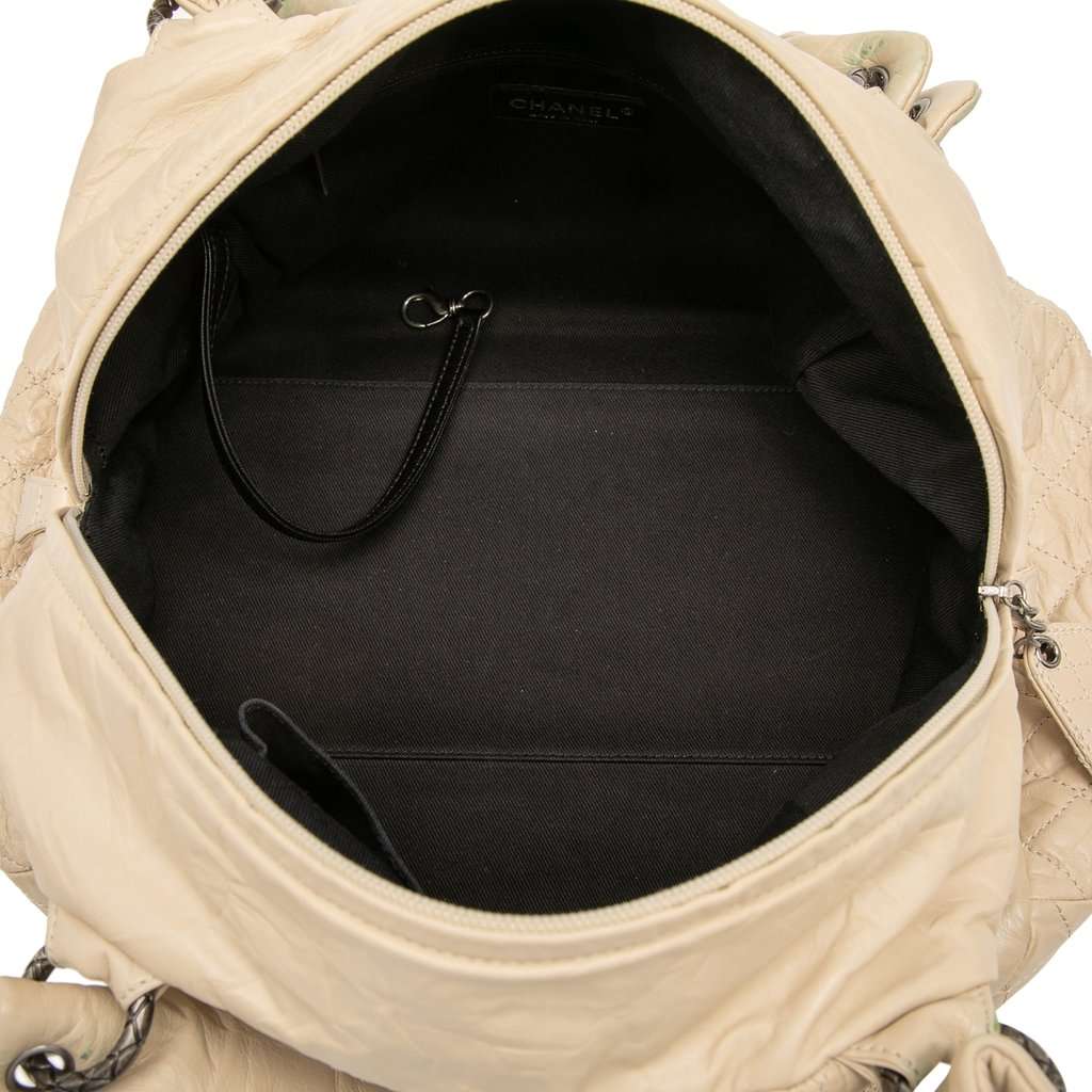 Chanel CC Quilted Aged Calfskin Coco Rider Bowling Bag Beige Leather Very good condition - Model View
