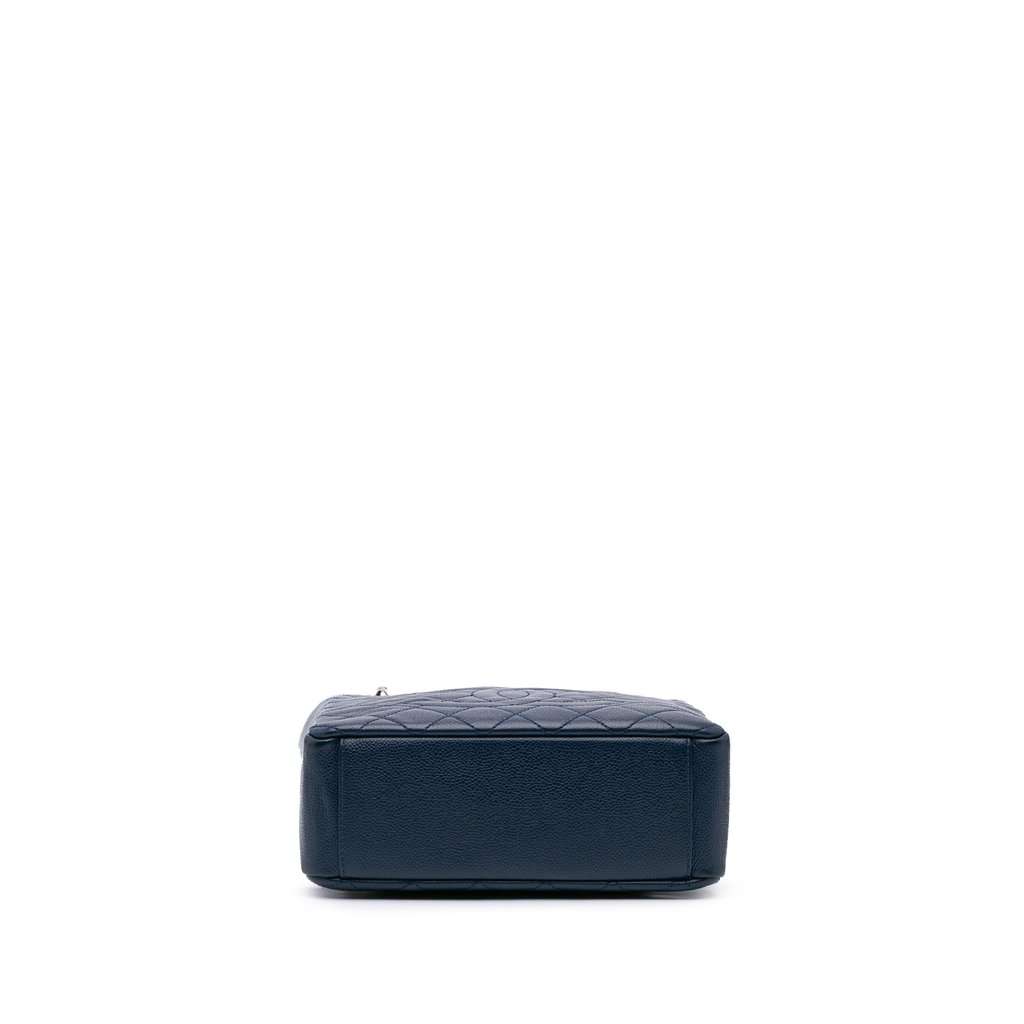 Chanel Caviar Petite Shopping Tote Blue Leather Very good condition - Inside View