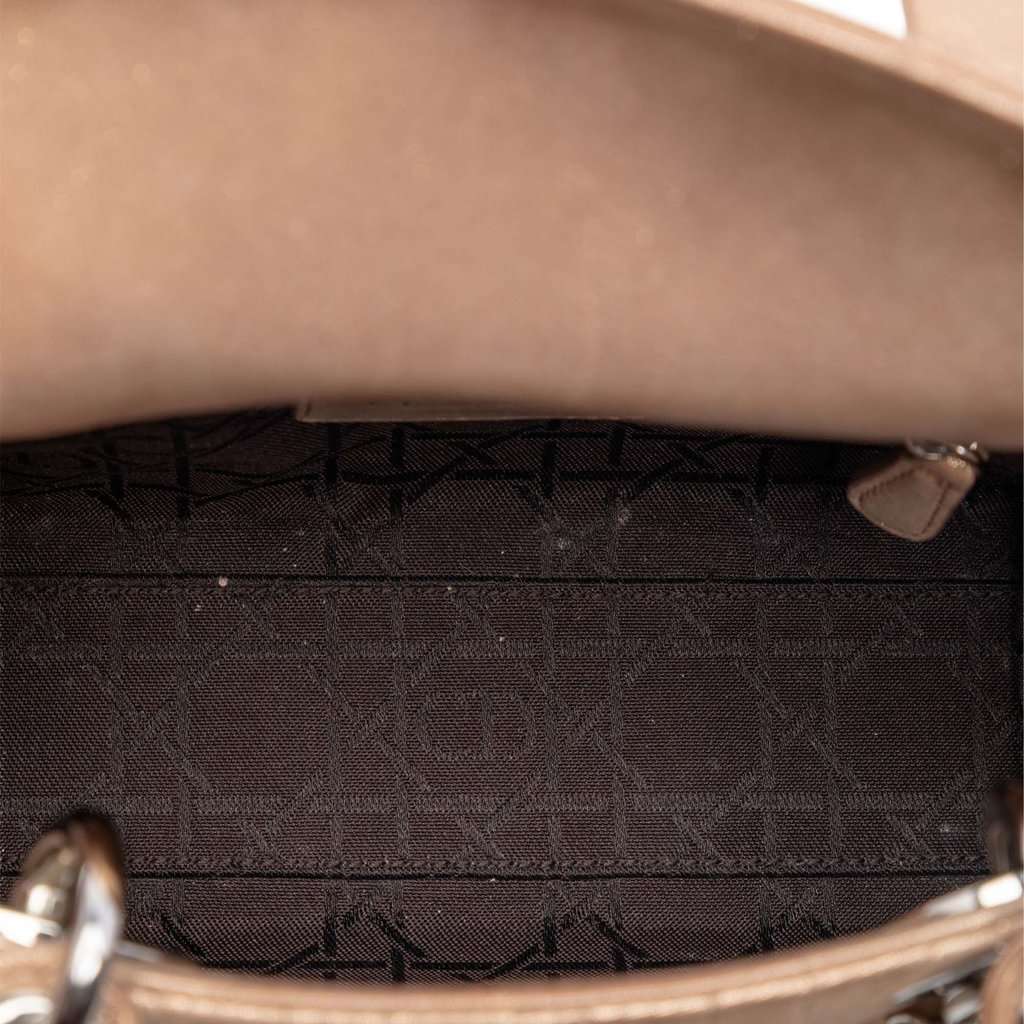 Dior Mini Iridescent Lambskin Cannage Lady Dior Gold Leather Very good condition - Model View