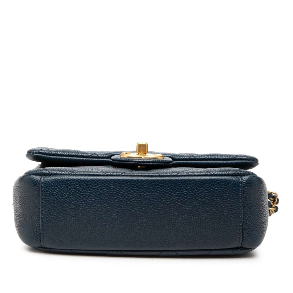 Chanel Mini Quilted Caviar Chain Soul Flap Blue Leather Very good condition - Inside View