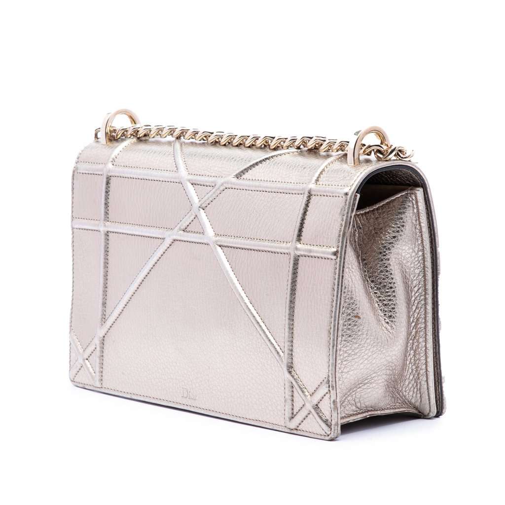 Dior Medium Metallic Calfskin Diorama Flap Silver Leather Very good condition - Back View