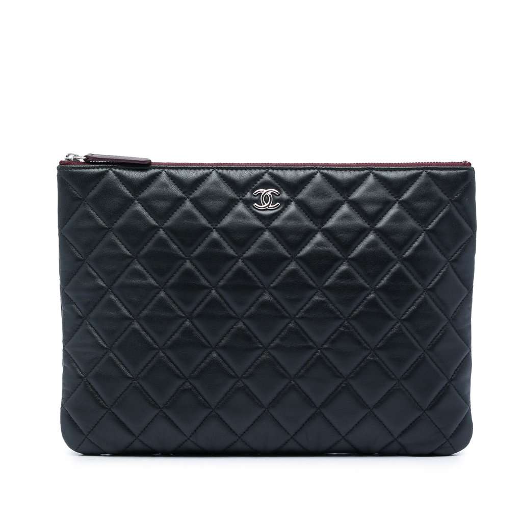 Chanel Medium Quilted Lambskin O Case Clutch Black Leather Very good - Front View