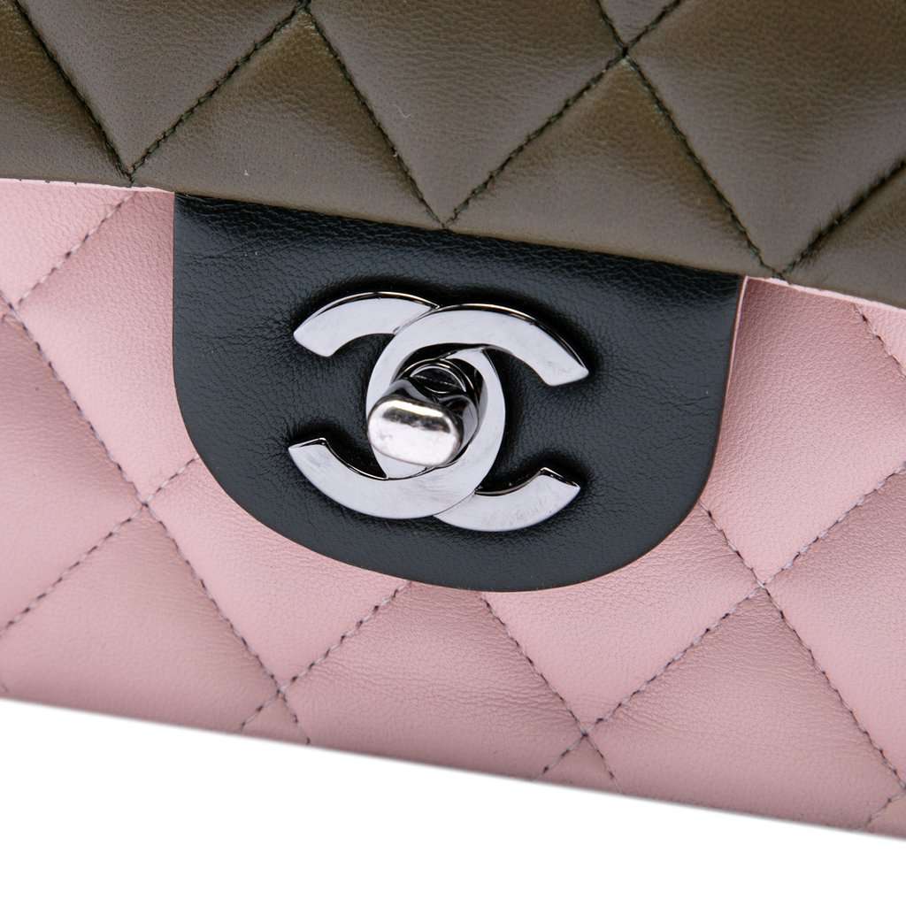 Chanel Medium Classic Tricolor Lambskin Double Flap Green Leather Very good condition - Box View