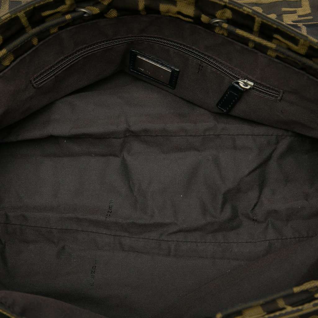Fendi Zucca Canvas Skull Messenger Bag Brown Very good condition - Model View