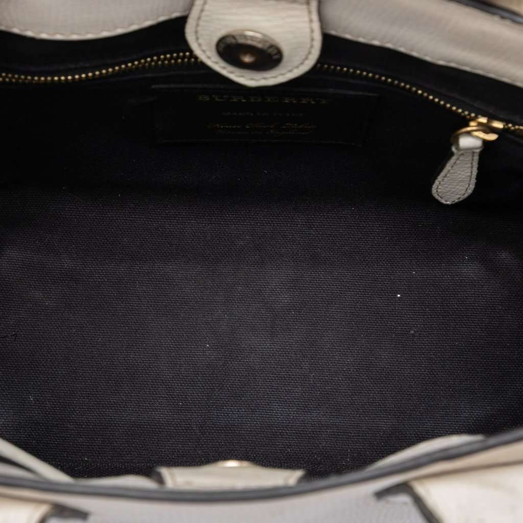 Burberry Small Leather and House Check Banner Satchel White Leather Very good condition - Model View