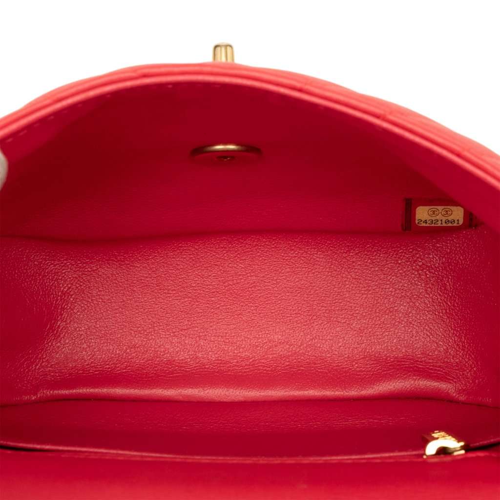 Chanel Mini CC Chevron Lambskin Reversed Round Flap Red Leather Very good - Model View