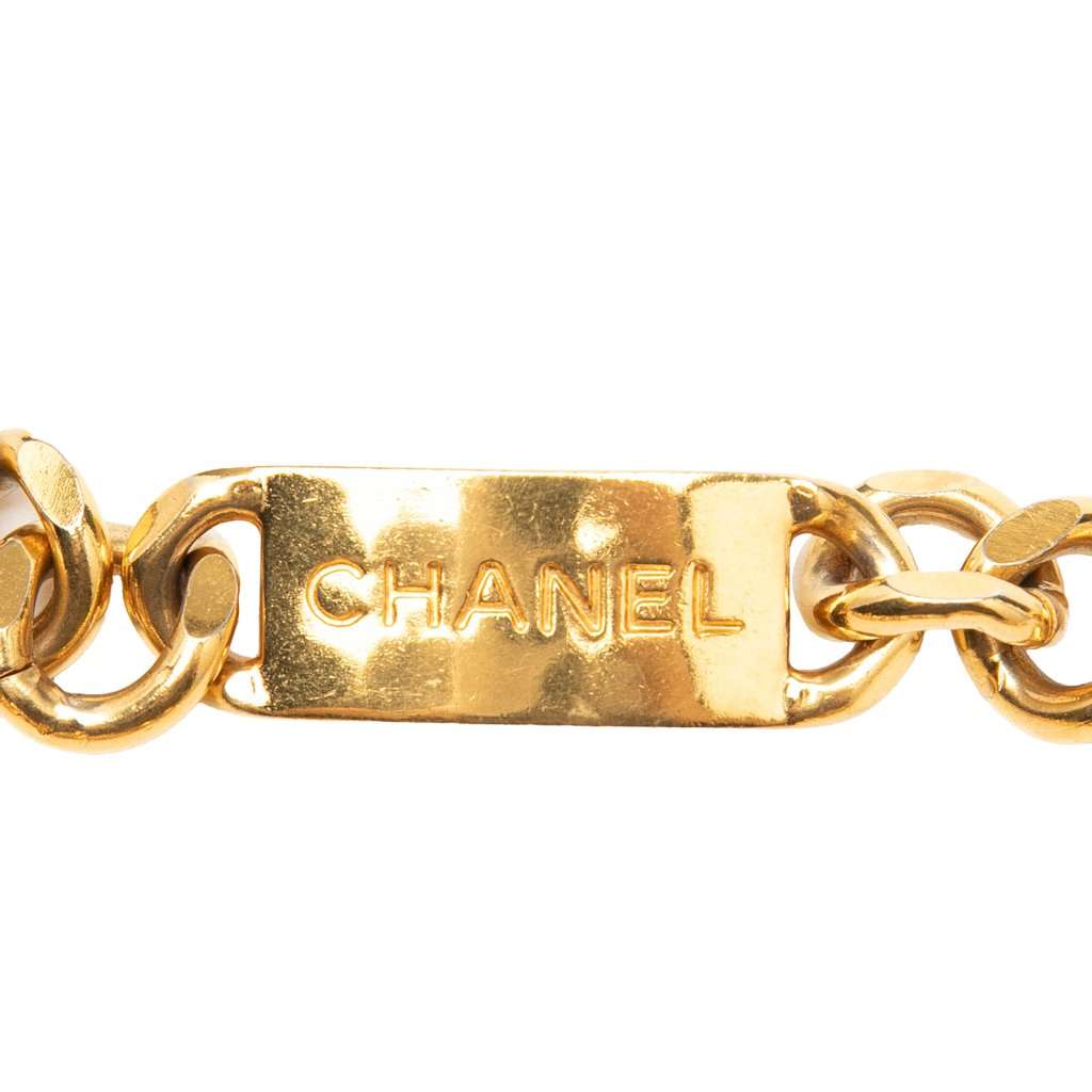 Chanel Gold Plated Logo Plate Chain Belt Gold Metal Very good condition - Back View