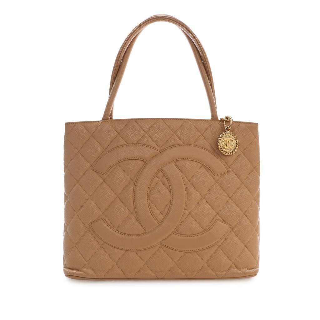Chanel Caviar Medallion Tote Beige Leather Very good condition - Front View