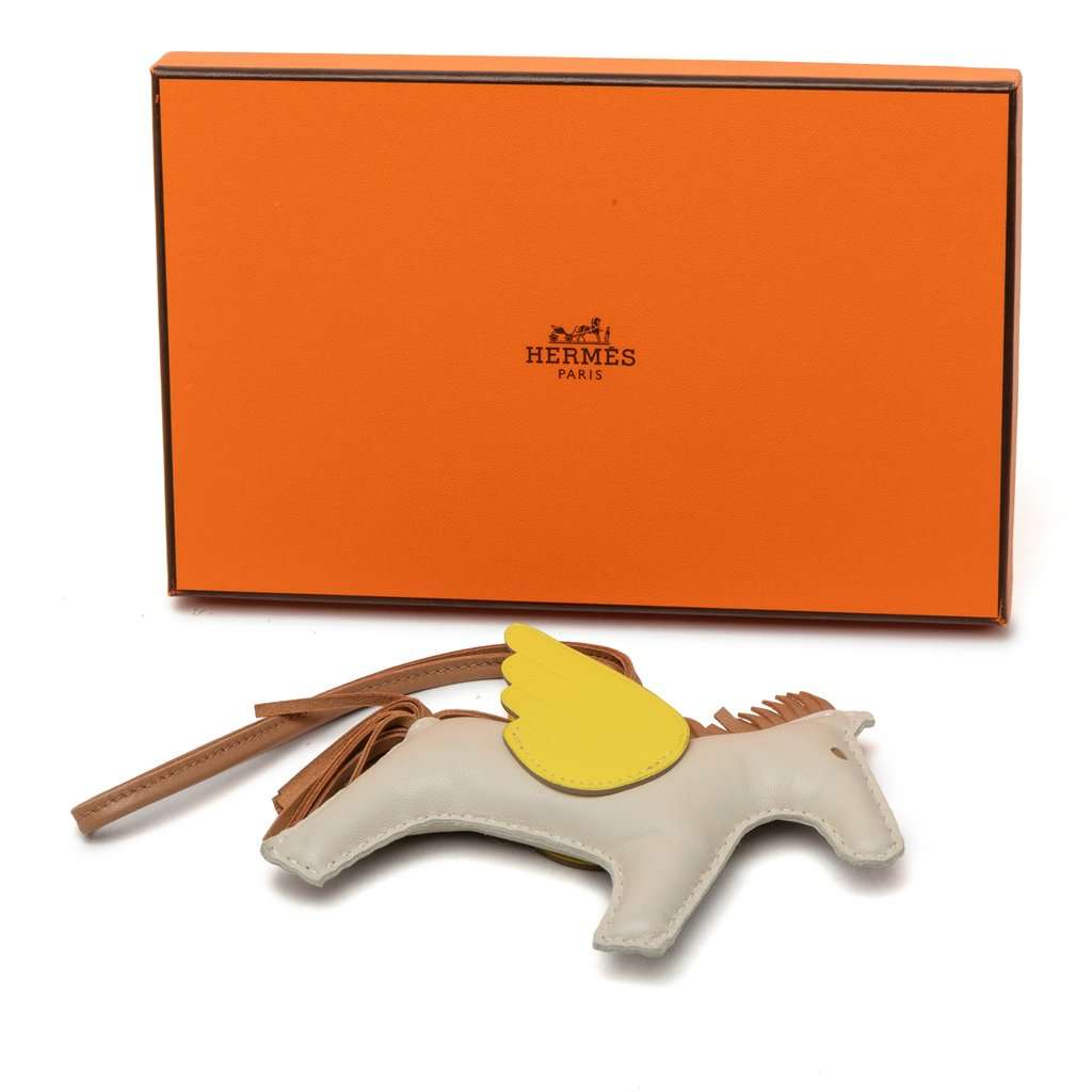 Hermès Milo Lambskin and Swift Grigri Rodeo Pegase Bag Charm MM White Leather Very good condition - Box View
