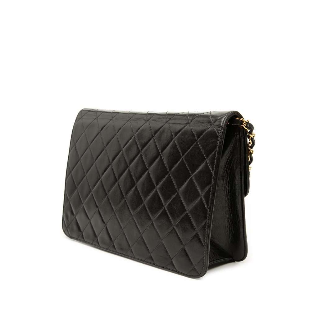 Chanel Medium CC Quilted Lambskin Single Flap Black Leather Very good condition - Back View