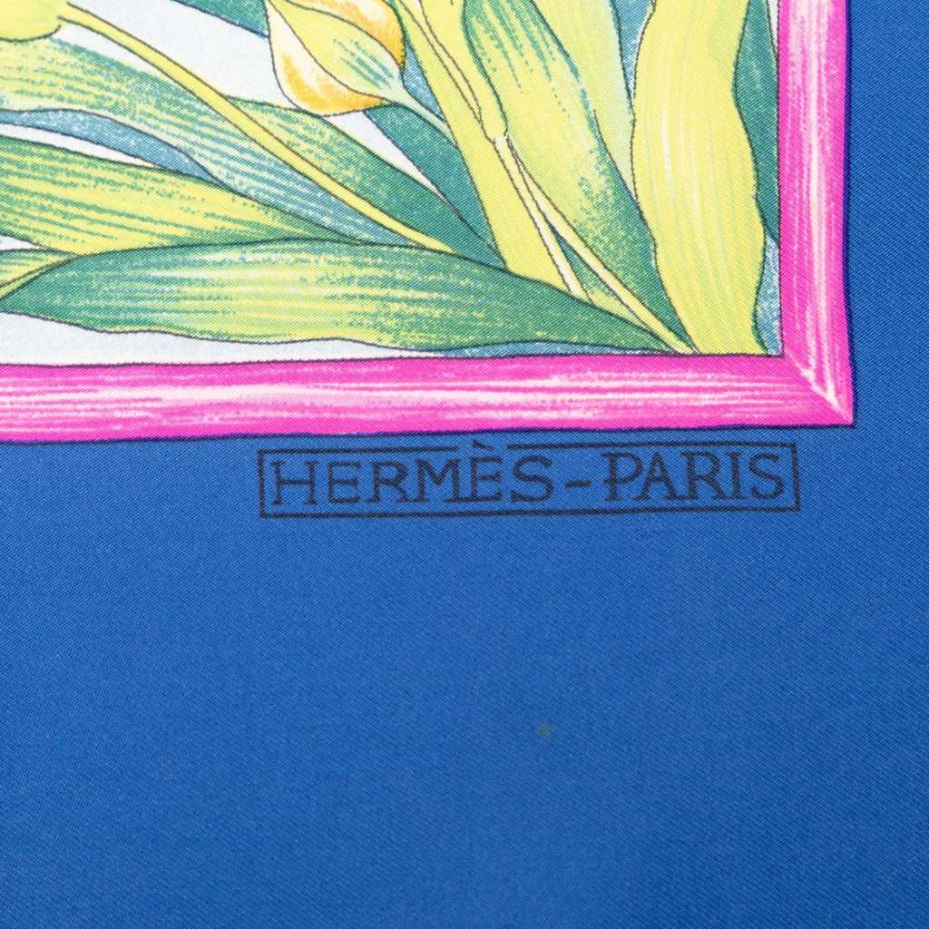 Hermès Giverny Silk Scarf 90 Blue Very good - Model View