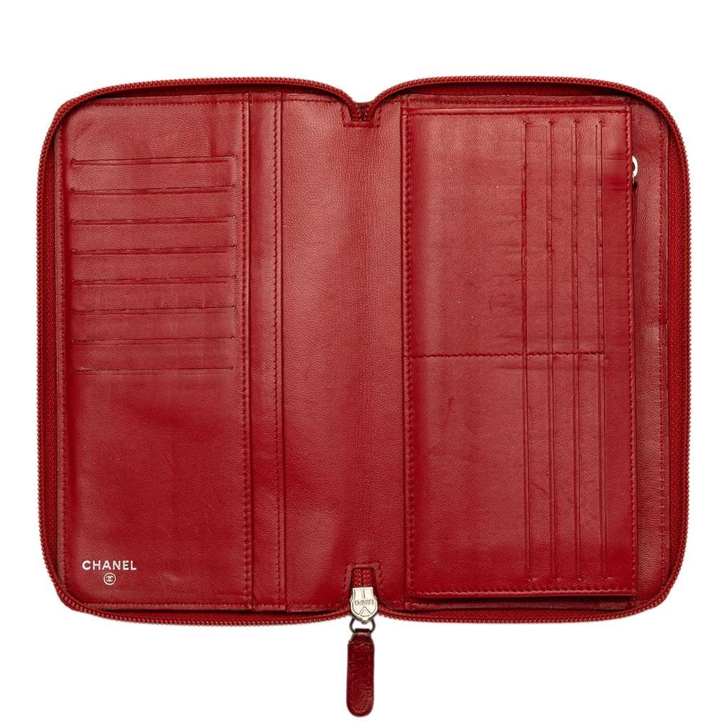 Chanel Embossed Lambskin Camellia Zip Around Long Wallet Red Leather Very good condition - Model View